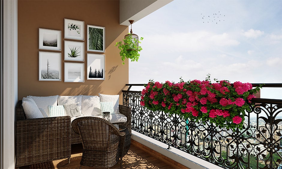 How to decorate a balcony - check out balcony lighting, layering and layout