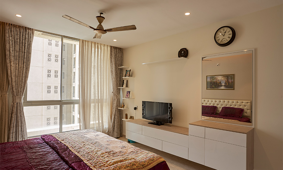 Bedroom designed by interior designer mumbai maharashtra