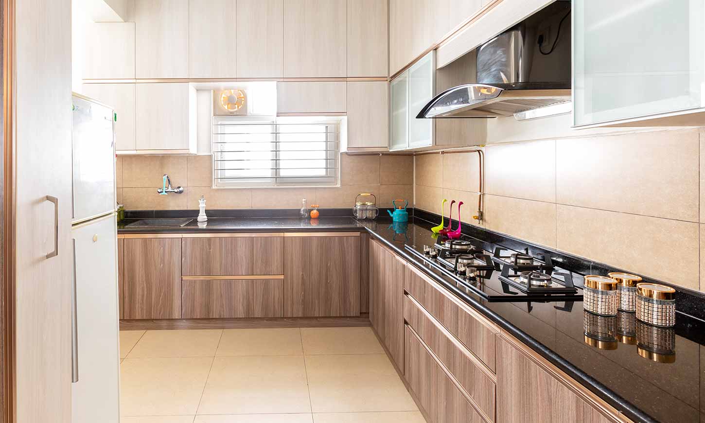 Modular kitchen designed by interior designers & decorators in bangalore